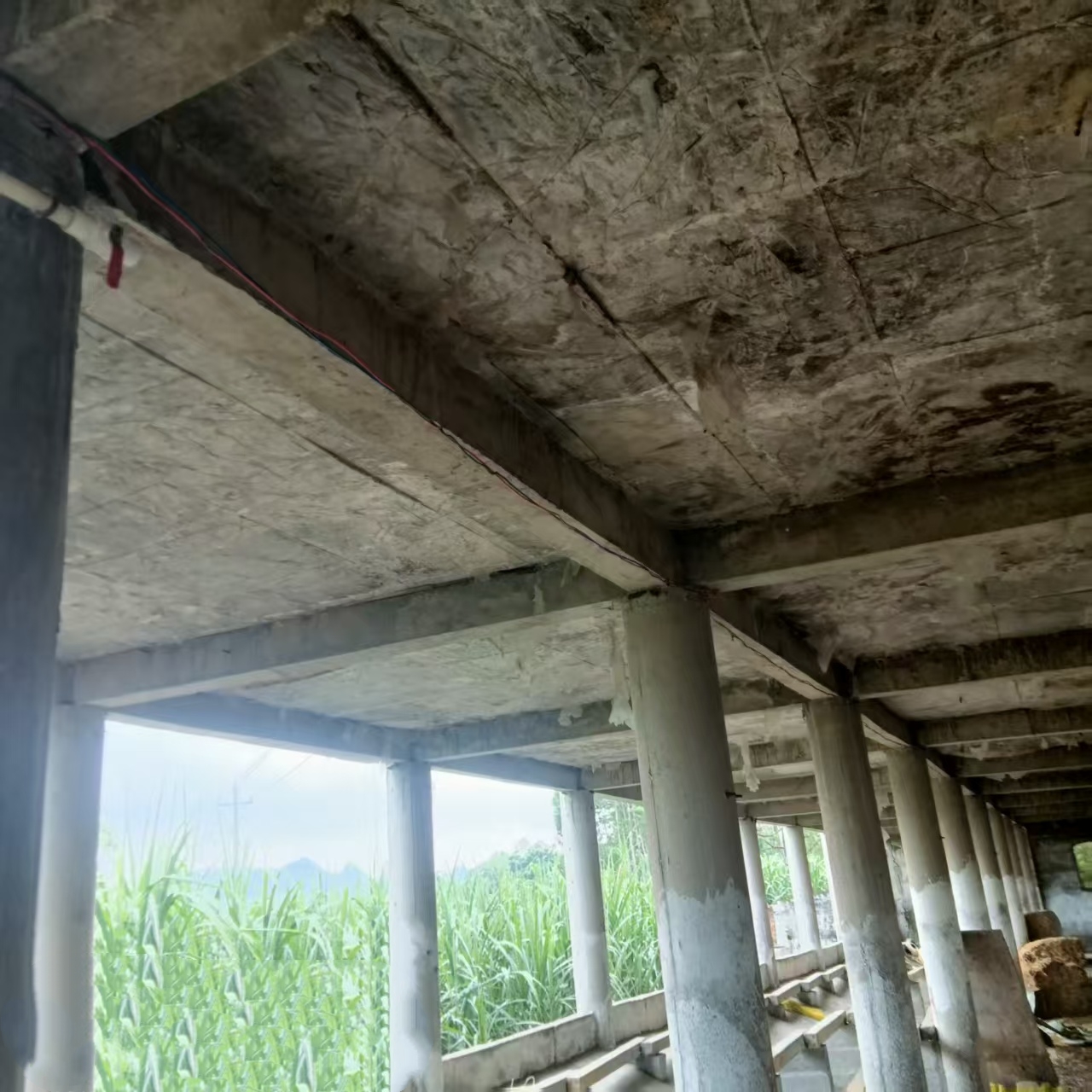 武鸣区罗波镇厂房仓库3000平+空地2000平对外出租，水电路三通