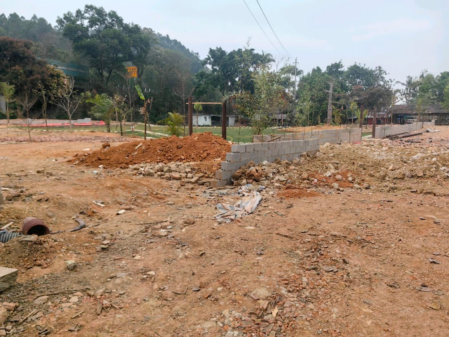 西乡塘区相思湖公园附近天雹路8000平场地招租