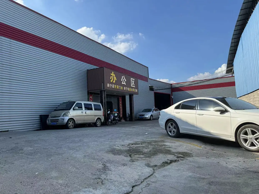 江南区友谊路良凤江森林公园附近500一10000平厂房仓库