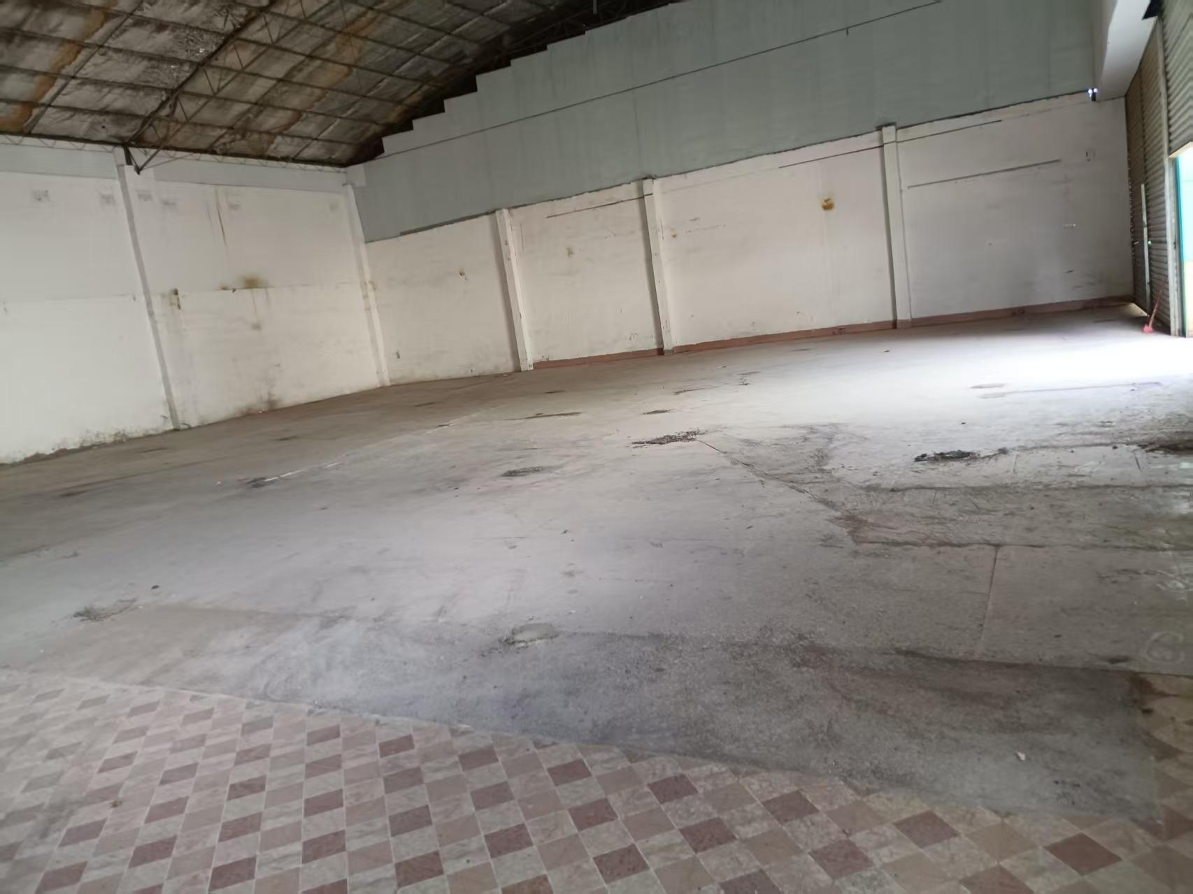 江南区五一西路保利城附近伟康市场内336平仓库招租